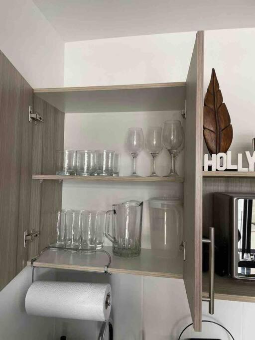 Lovely 1 Bedroom Unit With Free Parking Modra Zone 4 Гватемала Экстерьер фото